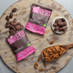 COCOA KETO Migdały w Ciemnej Czekoladzie 70g - obrazek 2